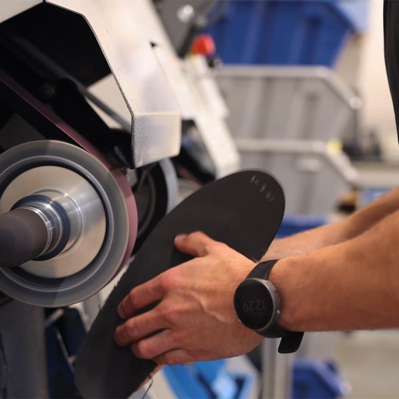 video-steunzolen-werkschoenen